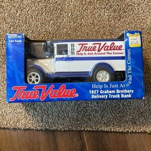 VTG ERTL Collectibles 1927 Graham Brothers TRUE VALUE Delivery Truck BANK
